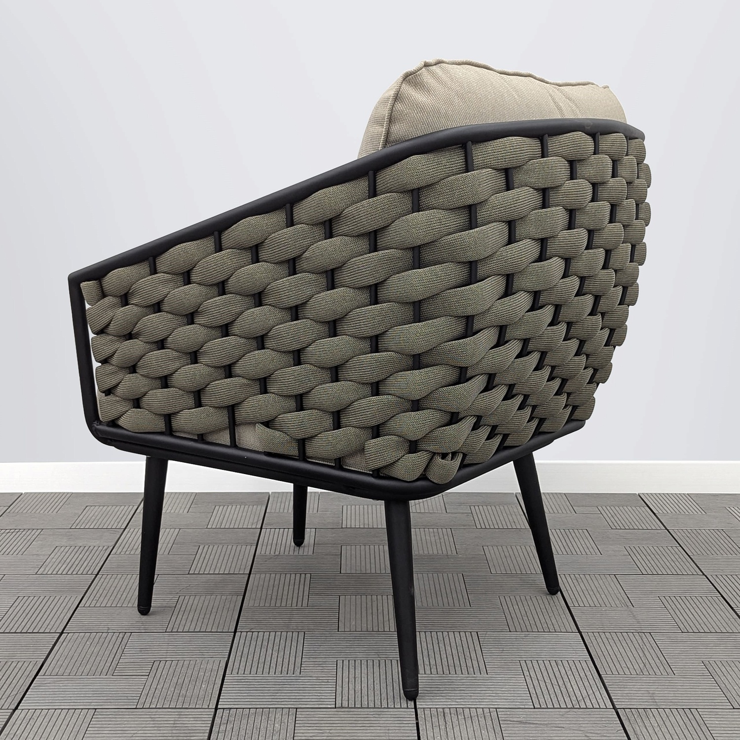 Кресло КАРЕЛИЯ лаунж роуп 45-19 с подушкой 602.804 каркас 9005