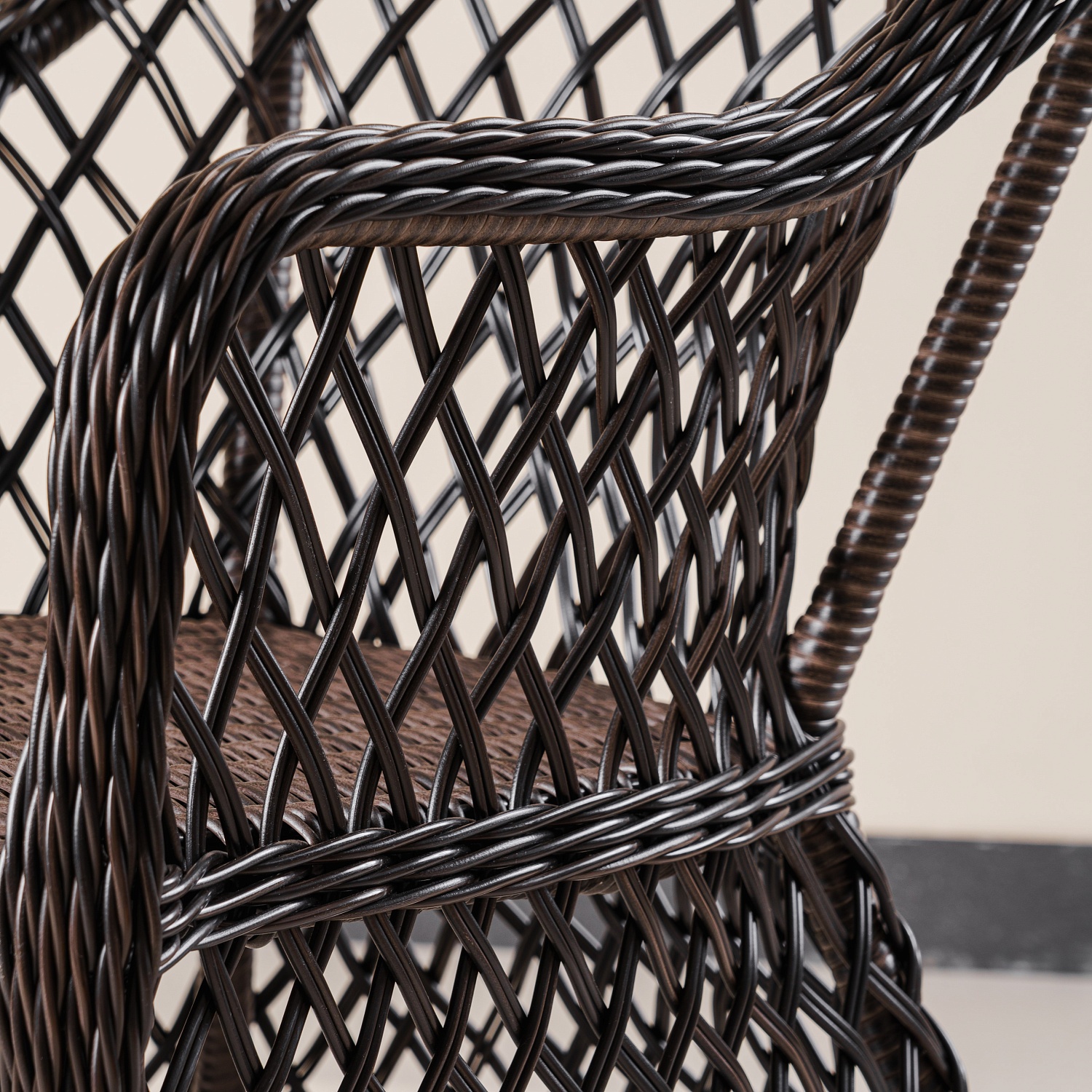 Кресло Уэльс ажурное плетение с подушкой