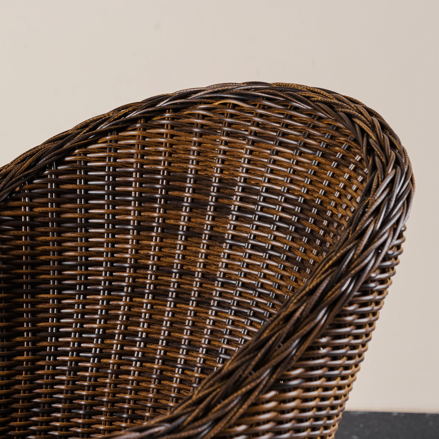 Кресло Уэльс с подушкой