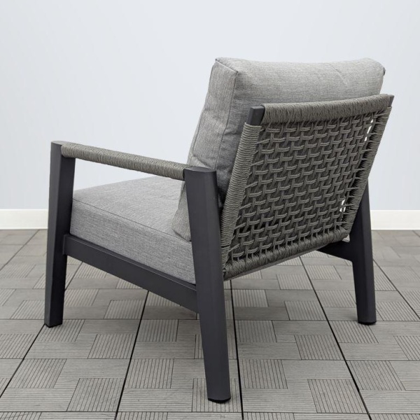 Комплект плетеной мебели HANA каркас чёрный (диван 3-х + коф.столик + 2 кресла с подушками) Комплект плетеной мебели HANA каркас чёрный (диван 3-х + коф.столик + 2 кресла с подушками)