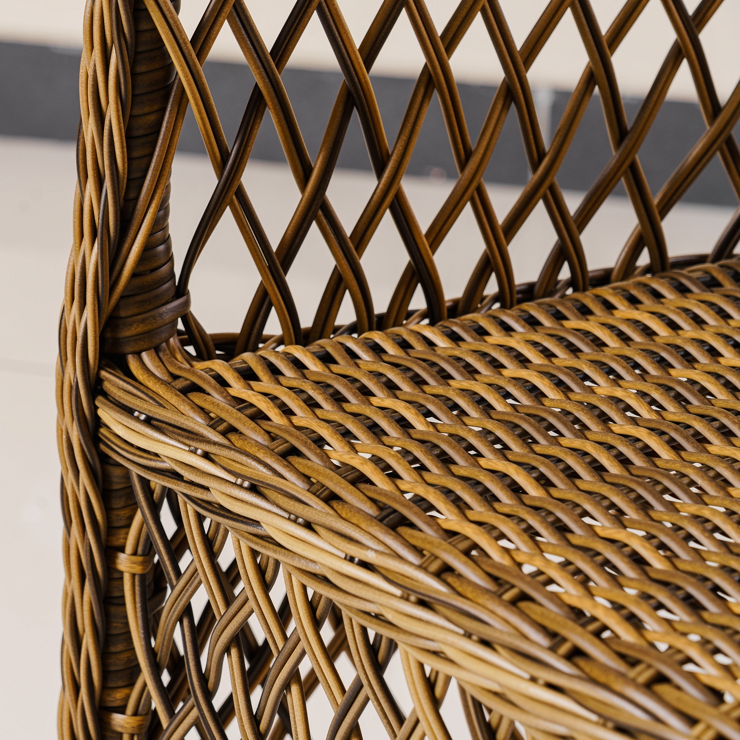 Кресло Уэльс ажурное плетение с подушкой