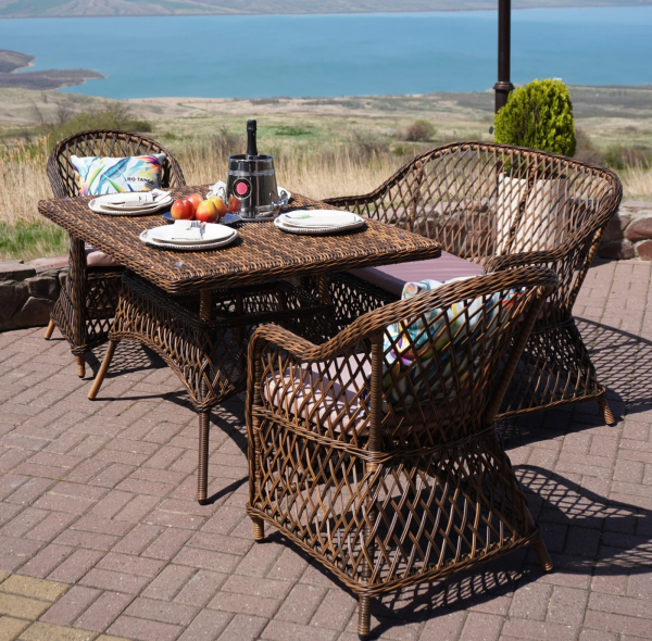 Композиция Уэльс/Милан с обеденным столом 130 см