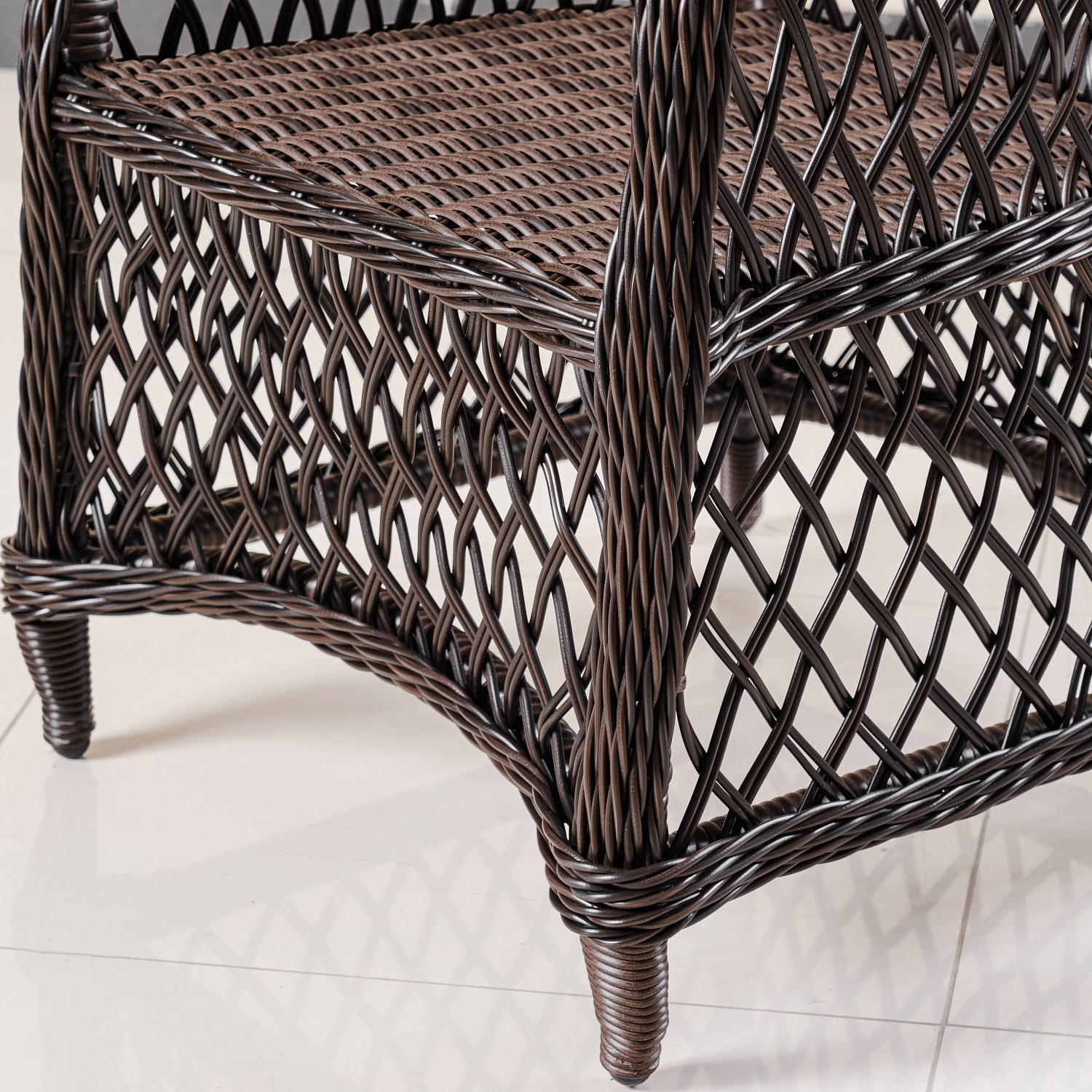 Кресло Уэльс ажурное плетение с подушкой