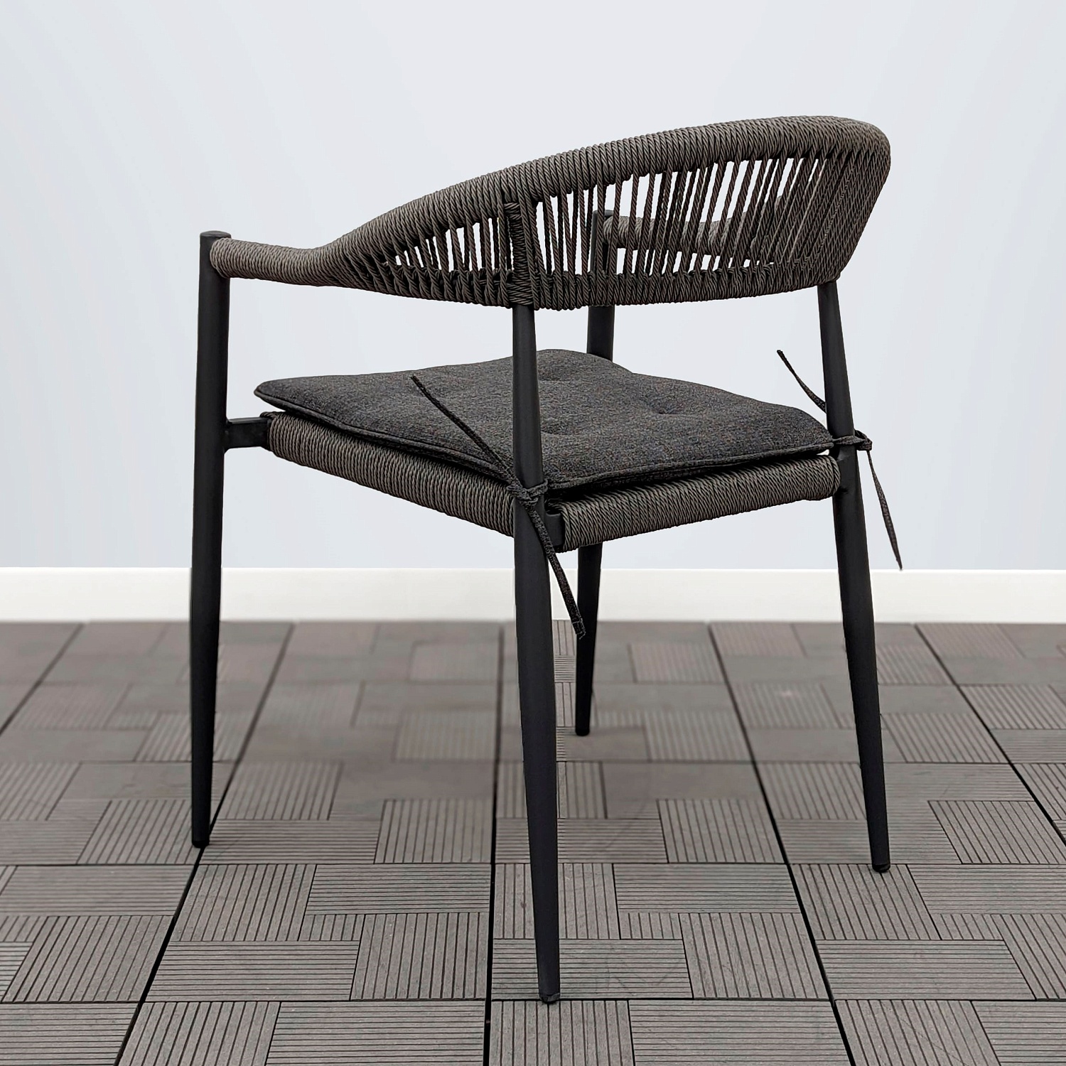 Кресло МИЯ жгут серый с подушкой темно-серой