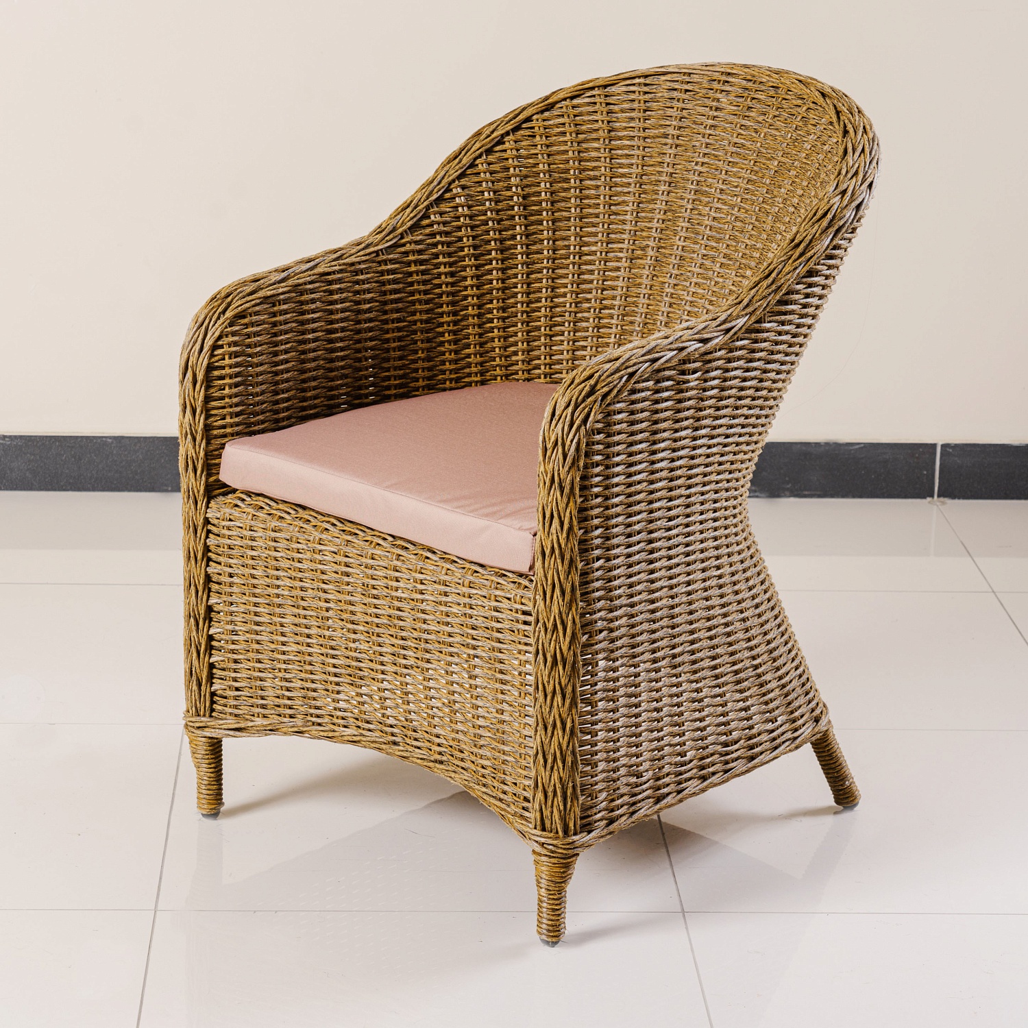 Кресло Уэльс с подушкой