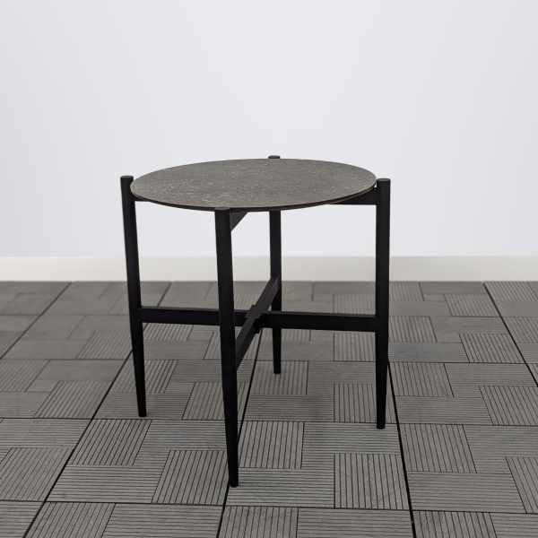 Стол кофейный КАРЕЛИЯ D-45 HPL Верона каркас 9005