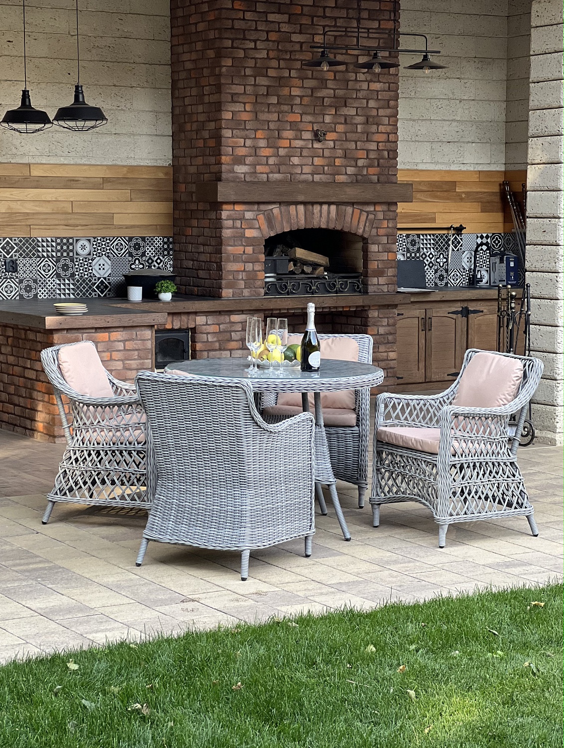 Преимущества мебели из искусственного ротанга