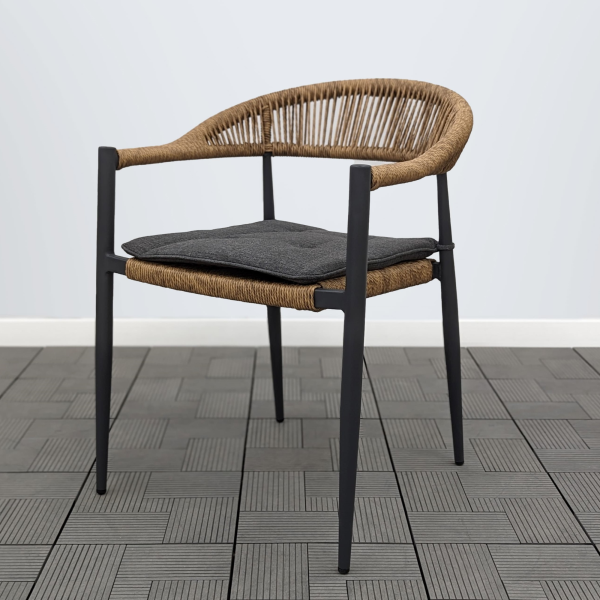 Кресло МИЯ жгут рыжий с подушкой темно-серой