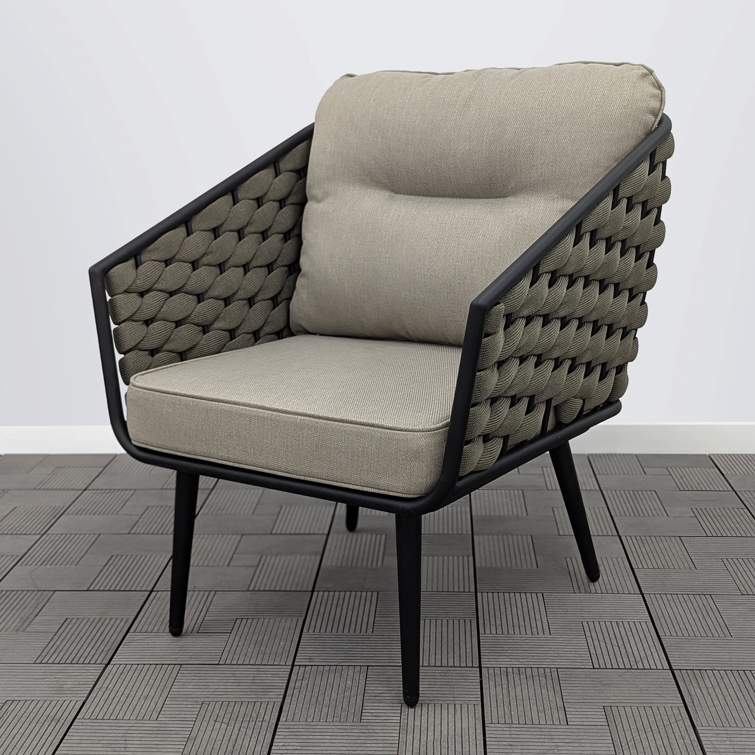 Кресло КАРЕЛИЯ лаунж роуп 45-19 с подушкой 602.804 каркас 9005