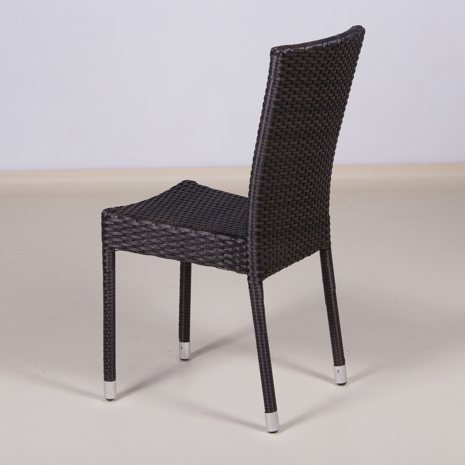 ПЛЕТЕНЫЙ СТУЛ КРЫМ С ПОДУШКОЙ