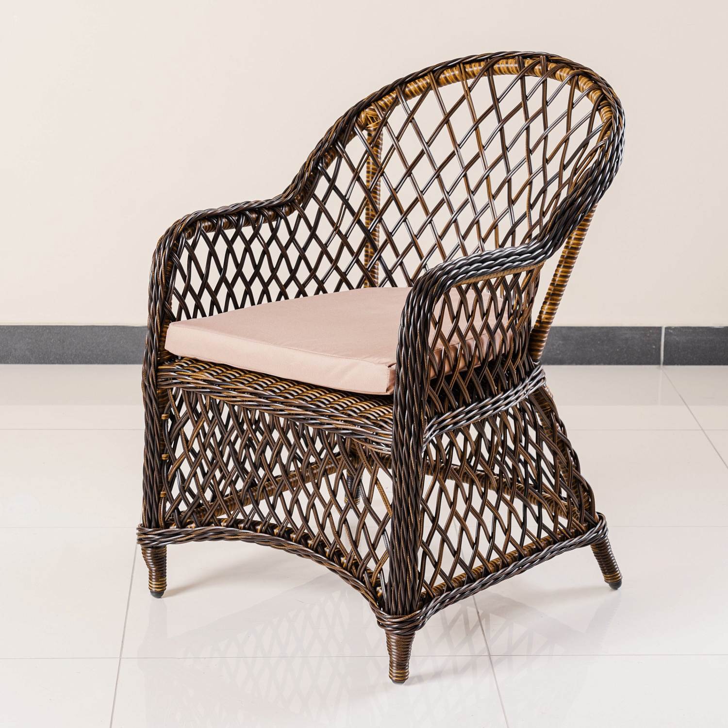 Кресло Уэльс ажурное плетение с подушкой