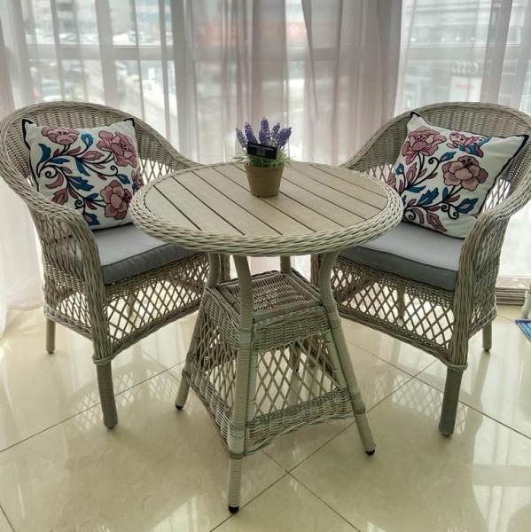 Комплект мебели California (стол+2кресла) серая  Комплект мебели California (стол+2кресла) серая