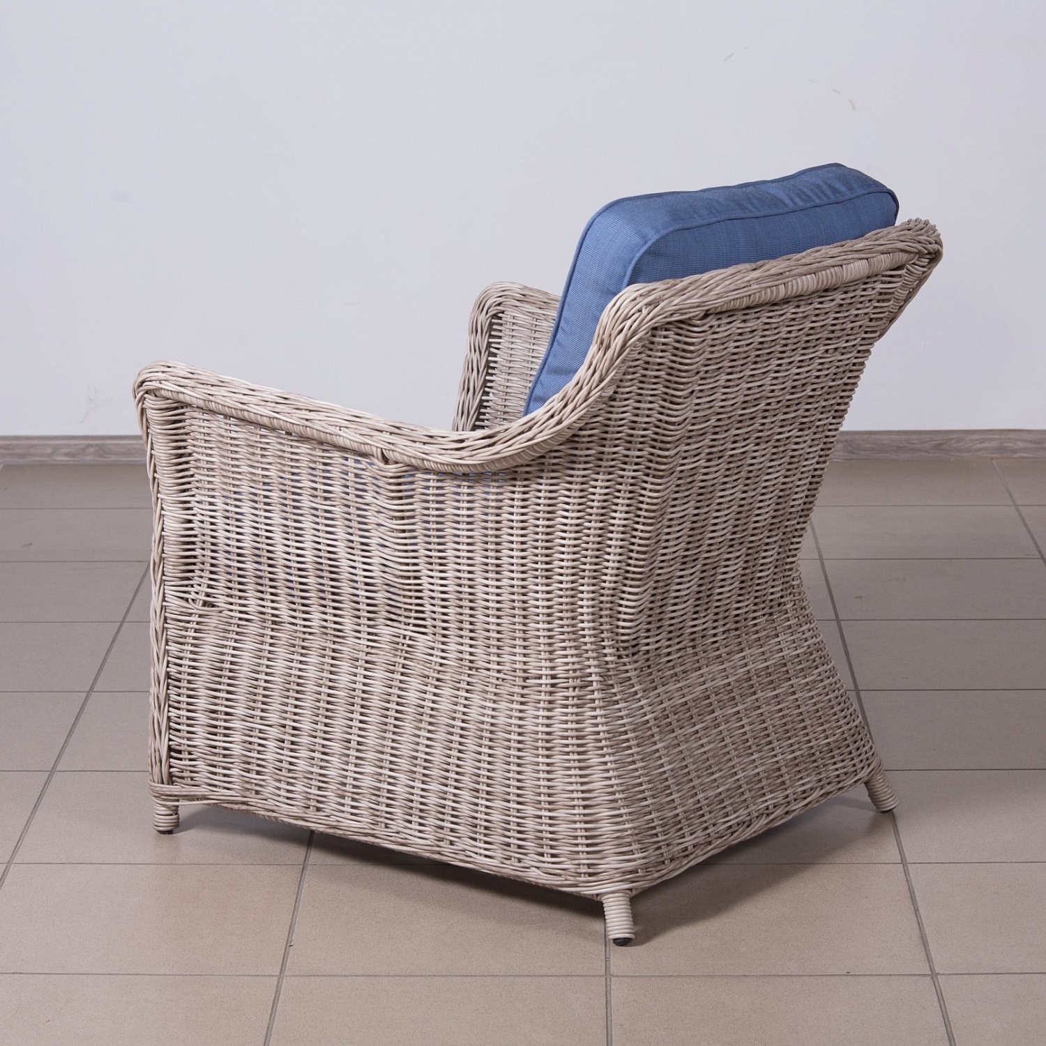 Кресло КОРФУ ЛАУНЖ  с подушками Кресло КОРФУ ЛАУНЖ  с подушками